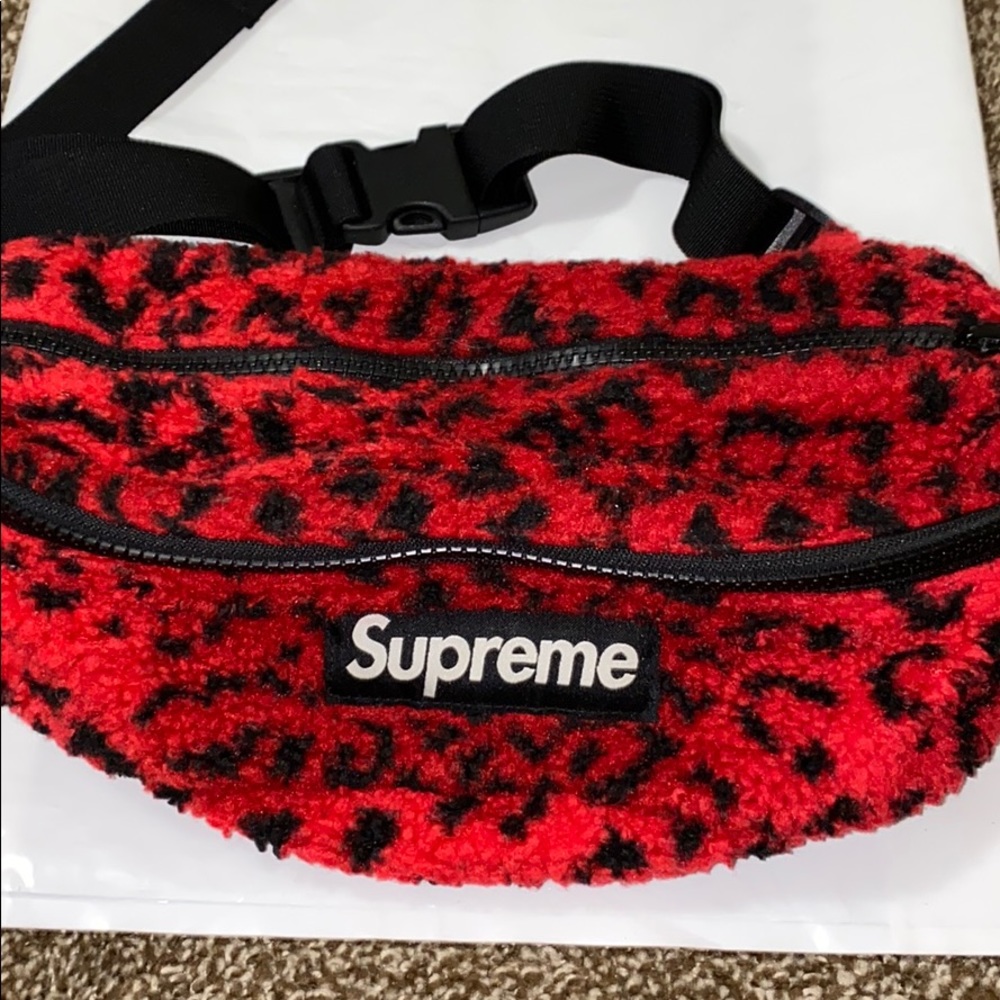 Supreme- Leopard Fleece Waist Bag (Red)